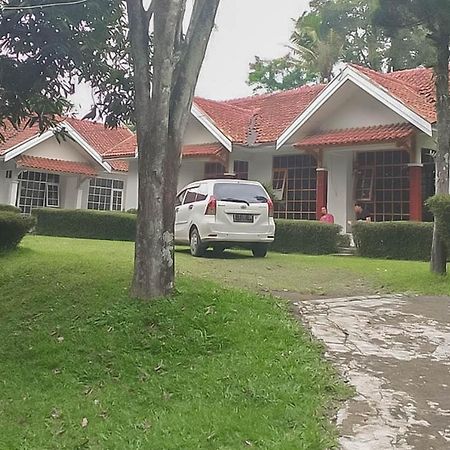 Villa Getsemani Mitra Reddoorz Sangkanurip Exterior photo